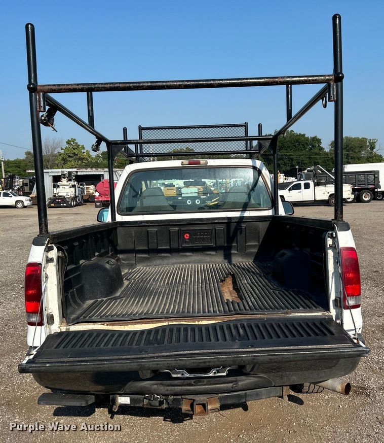 image for item EG0815 2005 Ford F250 Super Duty  pickup truck