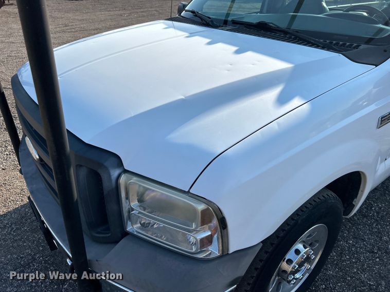 image for item EG0815 2005 Ford F250 Super Duty  pickup truck