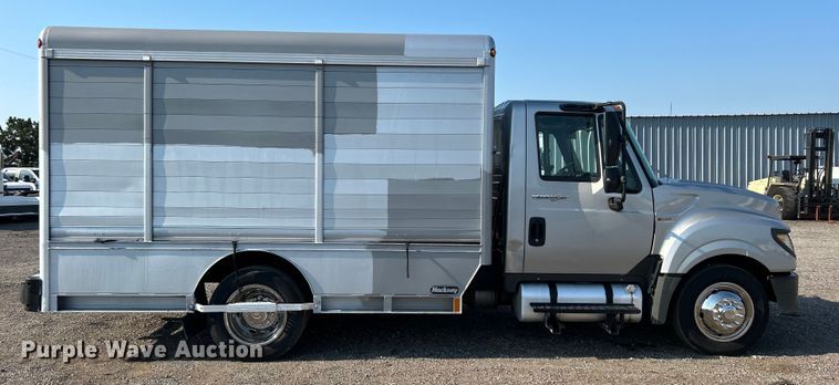 image for item EG0816 2014 International  TerraStar delivery truck