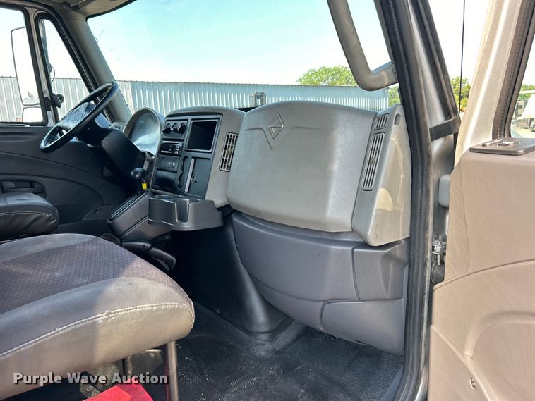 image for item EG0816 2014 International  TerraStar delivery truck