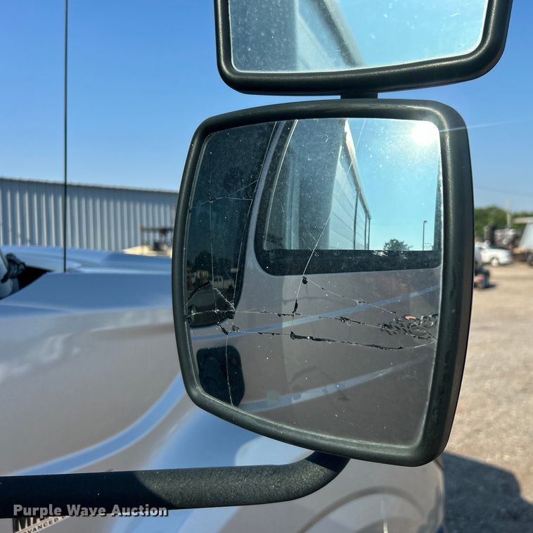 image for item EG0816 2014 International  TerraStar delivery truck