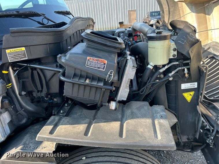 image for item EG0816 2014 International  TerraStar delivery truck