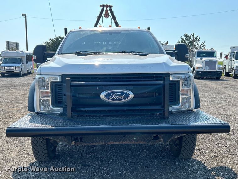 image for item EG0820 2019 Ford F550 Super Duty Crew Cab winch truck