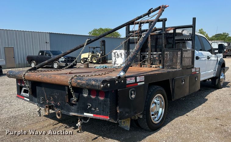 image for item EG0820 2019 Ford F550 Super Duty Crew Cab winch truck