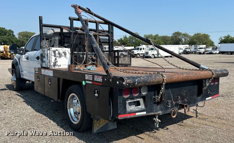 image for item EG0820 2019 Ford F550 Super Duty Crew Cab winch truck