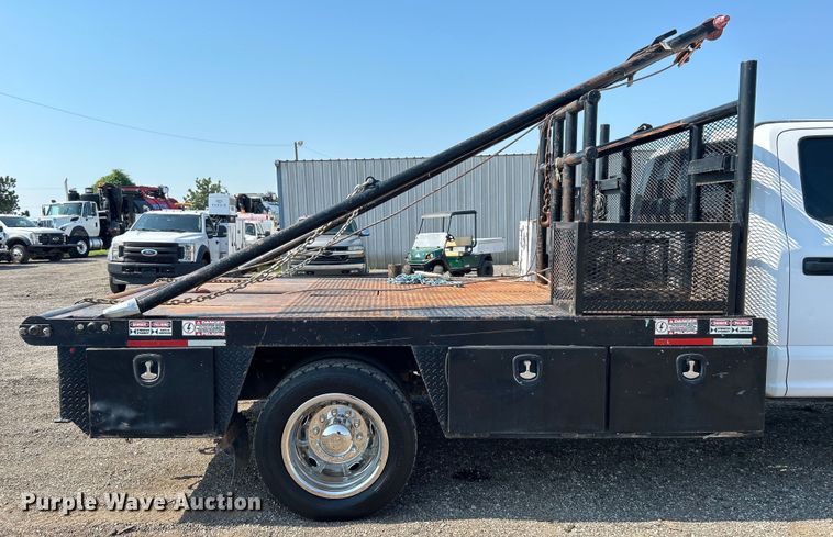 image for item EG0820 2019 Ford F550 Super Duty Crew Cab winch truck