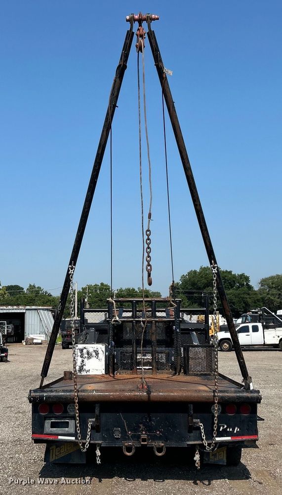 image for item EG0820 2019 Ford F550 Super Duty Crew Cab winch truck