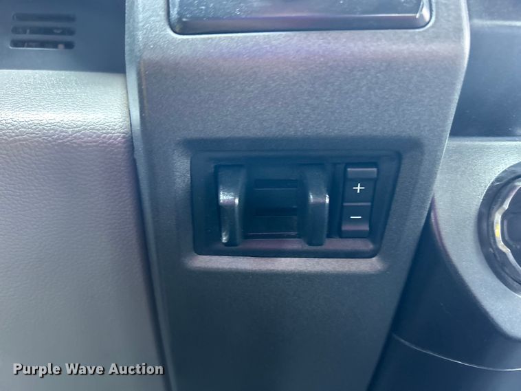 image for item EG0820 2019 Ford F550 Super Duty Crew Cab winch truck