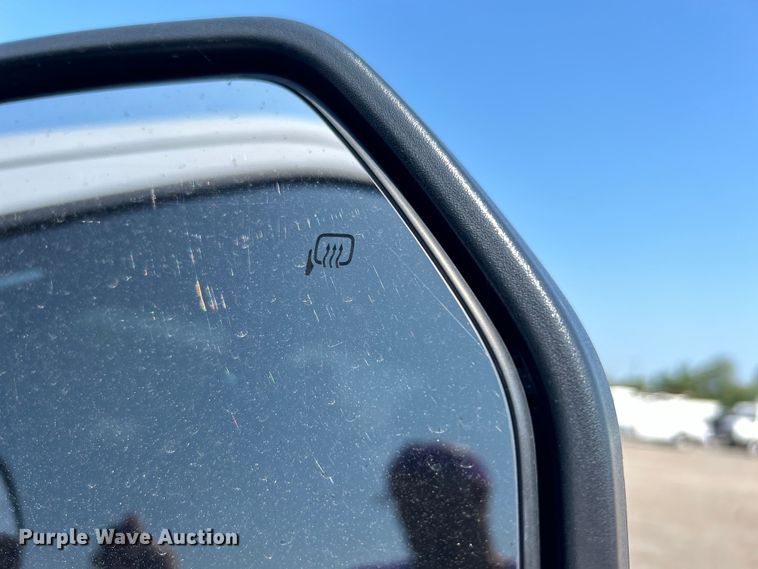 image for item EG0820 2019 Ford F550 Super Duty Crew Cab winch truck