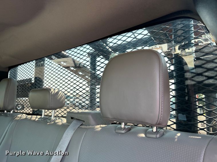 image for item EG0820 2019 Ford F550 Super Duty Crew Cab winch truck