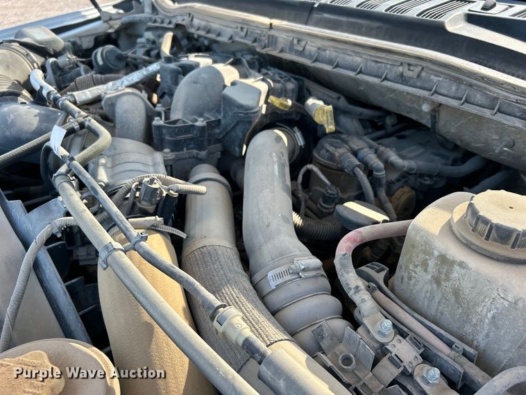 image for item EG0820 2019 Ford F550 Super Duty Crew Cab winch truck