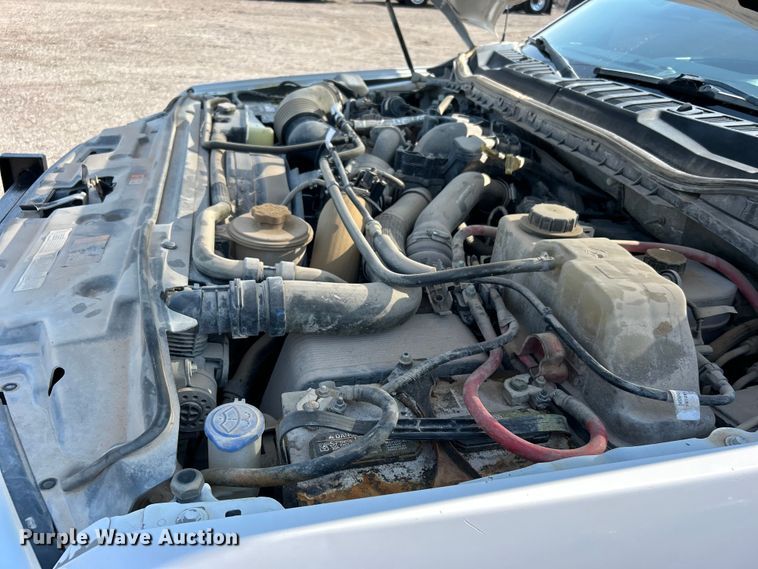 image for item EG0820 2019 Ford F550 Super Duty Crew Cab winch truck