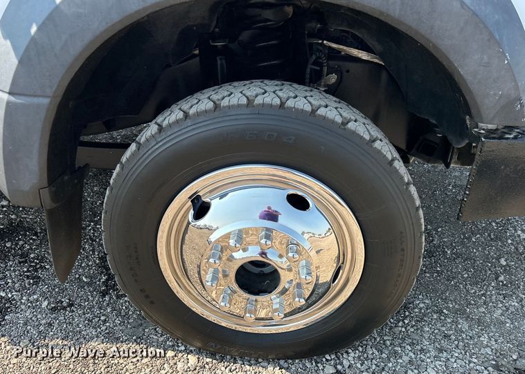 image for item EG0820 2019 Ford F550 Super Duty Crew Cab winch truck