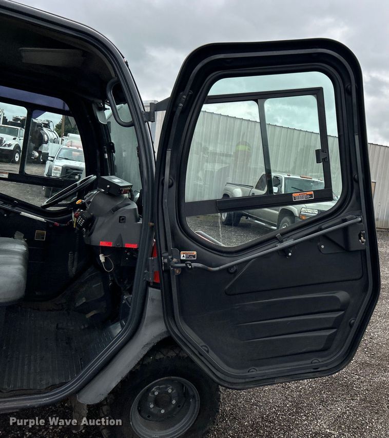 image for item EG0837 2013 Kubota RTV1100 utility vehicle