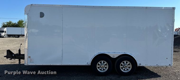 image for item EG0845 2015 United Trailers  UXT-8.518TA70 enclosed cargo trailer