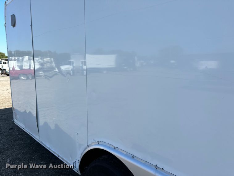 image for item EG0845 2015 United Trailers  UXT-8.518TA70 enclosed cargo trailer