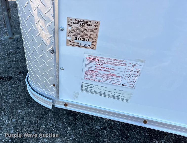 image for item EG0845 2015 United Trailers  UXT-8.518TA70 enclosed cargo trailer