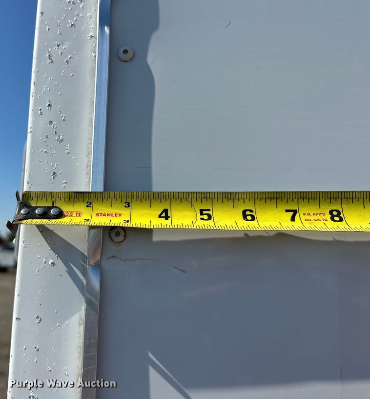 image for item EG0845 2015 United Trailers  UXT-8.518TA70 enclosed cargo trailer