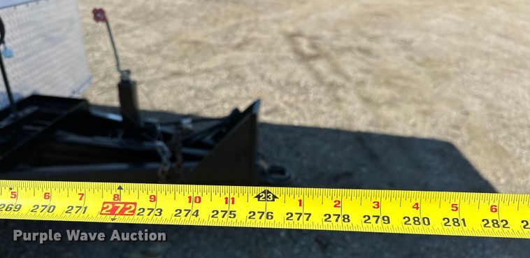 image for item EG0845 2015 United Trailers  UXT-8.518TA70 enclosed cargo trailer