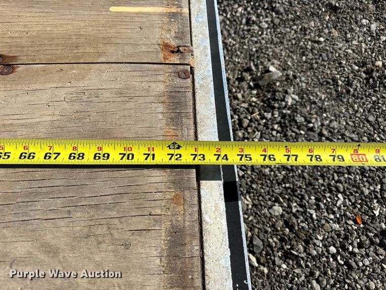 image for item EG0845 2015 United Trailers  UXT-8.518TA70 enclosed cargo trailer