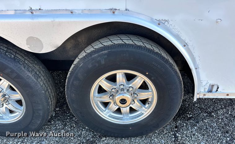 image for item EG0845 2015 United Trailers  UXT-8.518TA70 enclosed cargo trailer