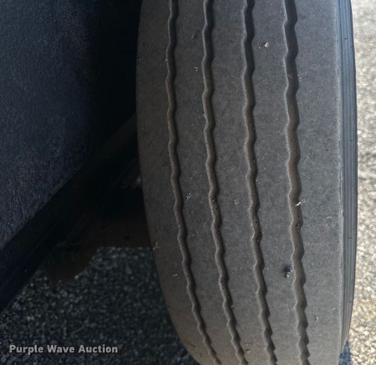 image for item EG0848 2016 United Trailers  UXT-8.518TA70 enclosed cargo trailer