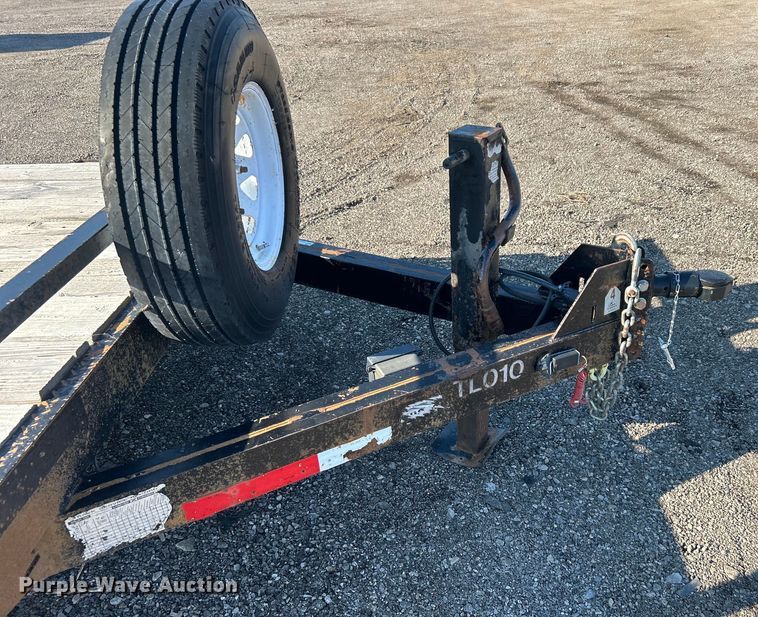 image for item EG0853 2005 CBQT Snake River equipment trailer