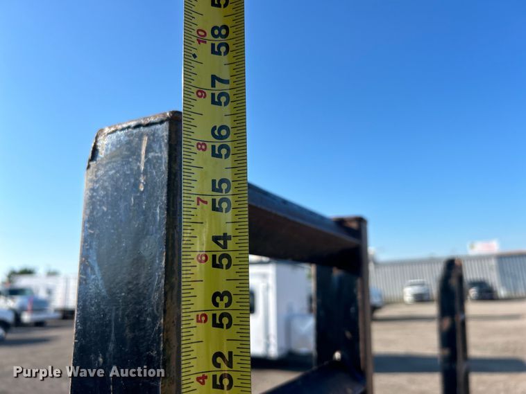 image for item EG0853 2005 CBQT Snake River equipment trailer