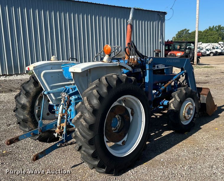 image for item EG0854 1978 Ford 1600 MFWD tractor