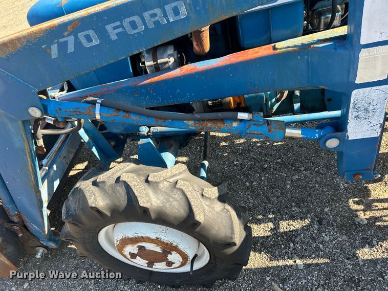 image for item EG0854 1978 Ford 1600 MFWD tractor