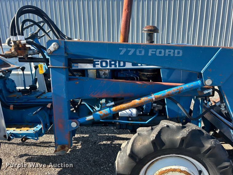image for item EG0854 1978 Ford 1600 MFWD tractor