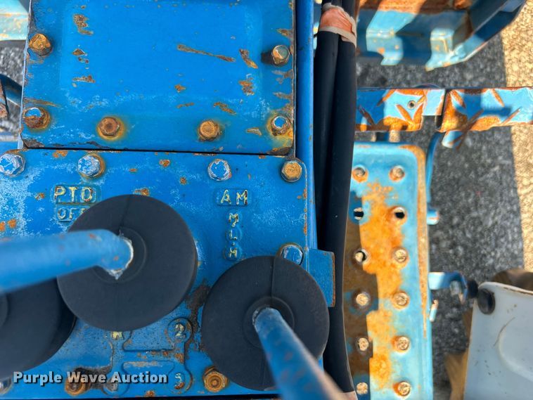 image for item EG0854 1978 Ford 1600 MFWD tractor