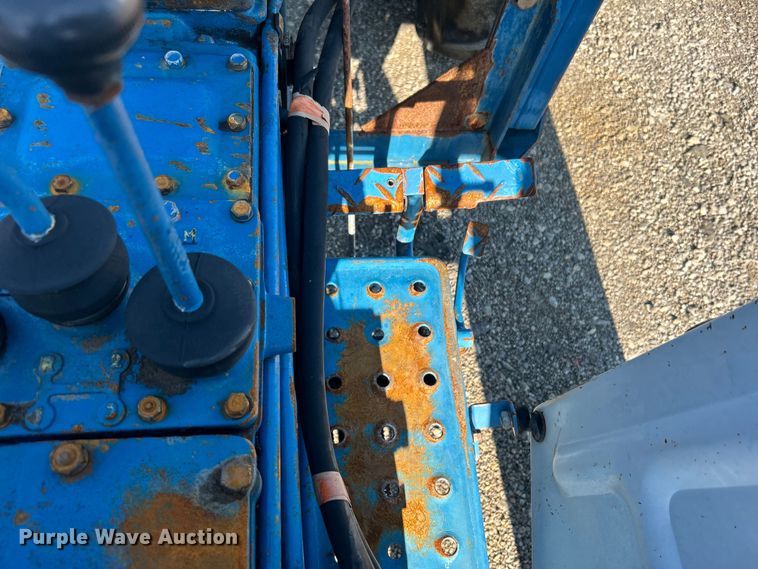 image for item EG0854 1978 Ford 1600 MFWD tractor
