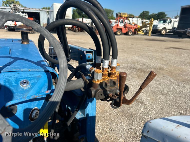 image for item EG0854 1978 Ford 1600 MFWD tractor