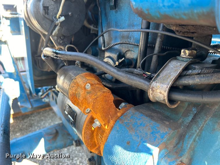 image for item EG0854 1978 Ford 1600 MFWD tractor