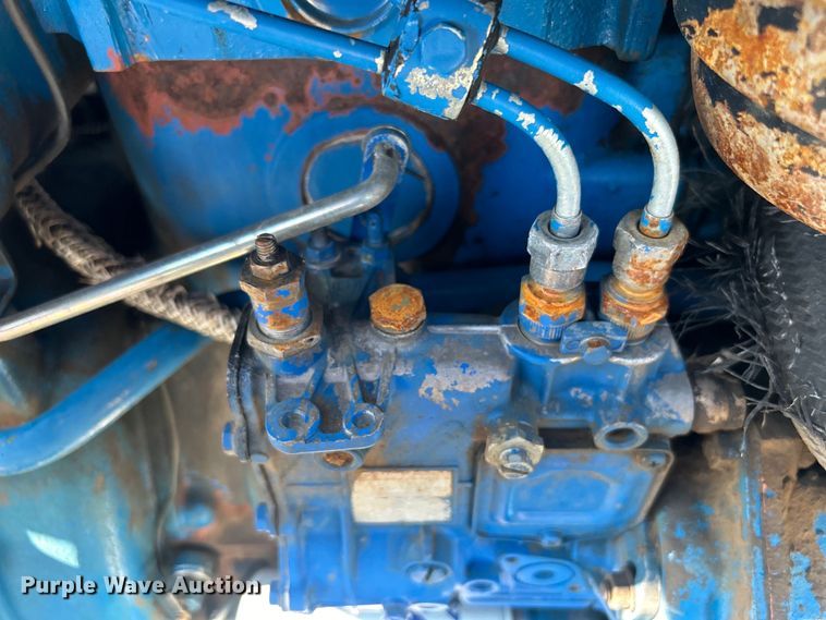 image for item EG0854 1978 Ford 1600 MFWD tractor