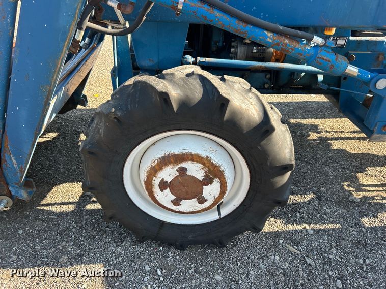 image for item EG0854 1978 Ford 1600 MFWD tractor