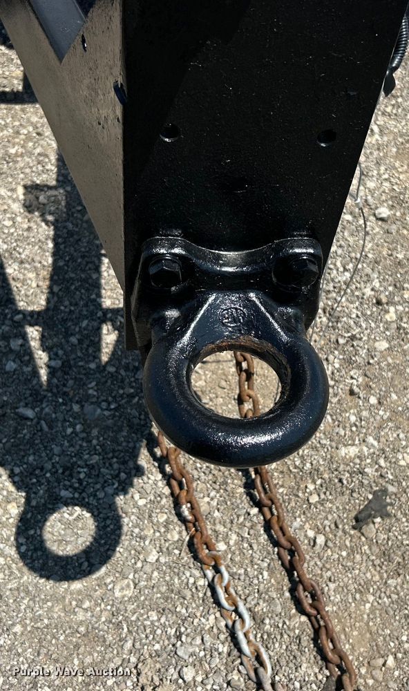 image for item EG0863 2017 United Trailers, Inc. UCT-8.518TA79 enclosed cargo trailer