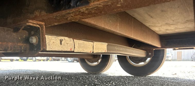 image for item EG0863 2017 United Trailers, Inc. UCT-8.518TA79 enclosed cargo trailer