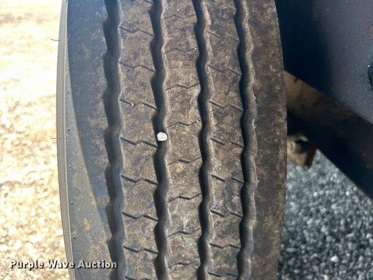 image for item EG0863 2017 United Trailers, Inc. UCT-8.518TA79 enclosed cargo trailer