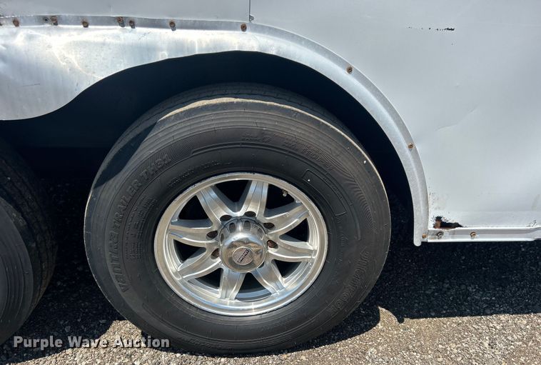 image for item EG0863 2017 United Trailers, Inc. UCT-8.518TA79 enclosed cargo trailer