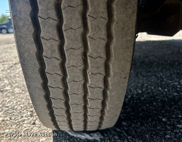 image for item EG0863 2017 United Trailers, Inc. UCT-8.518TA79 enclosed cargo trailer