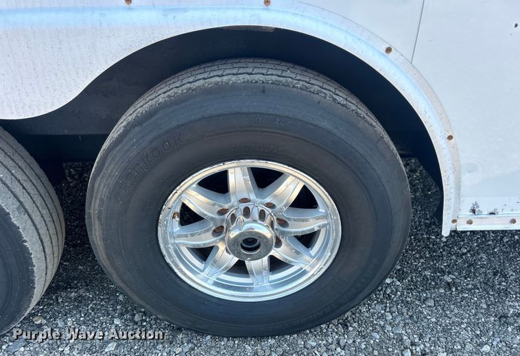 image for item EG0863 2017 United Trailers, Inc. UCT-8.518TA79 enclosed cargo trailer