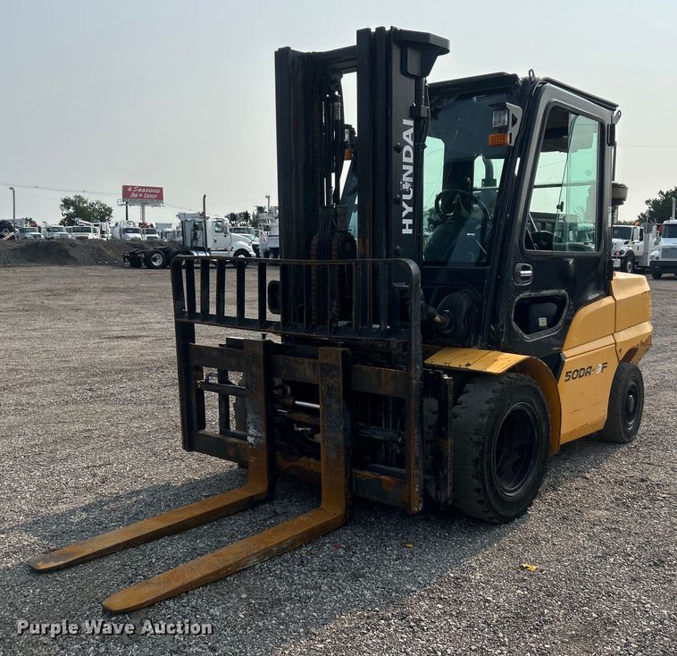 image for item EG0873 2017 Hyundai 50DA-9F forklift