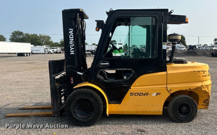 image for item EG0873 2017 Hyundai 50DA-9F forklift
