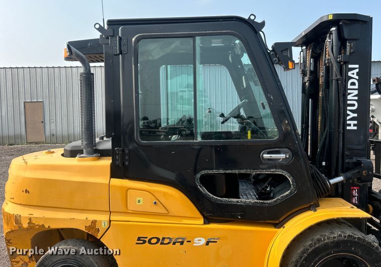 image for item EG0873 2017 Hyundai 50DA-9F forklift