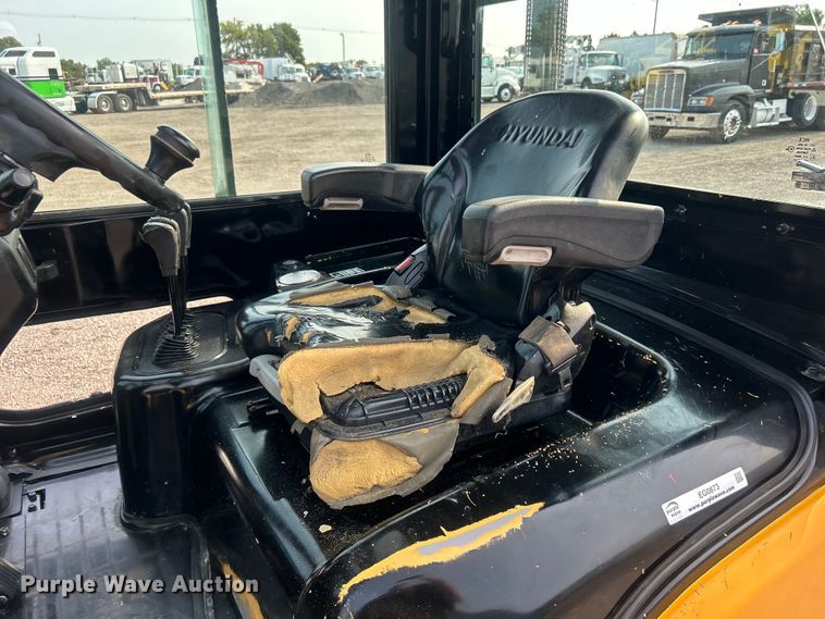 image for item EG0873 2017 Hyundai 50DA-9F forklift