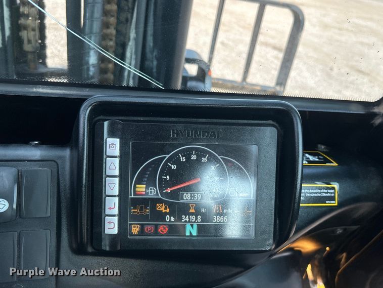 image for item EG0873 2017 Hyundai 50DA-9F forklift