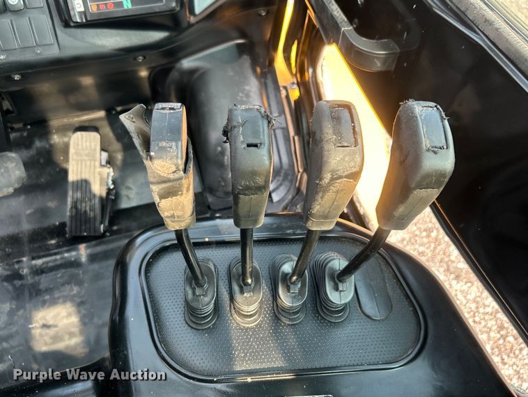 image for item EG0873 2017 Hyundai 50DA-9F forklift