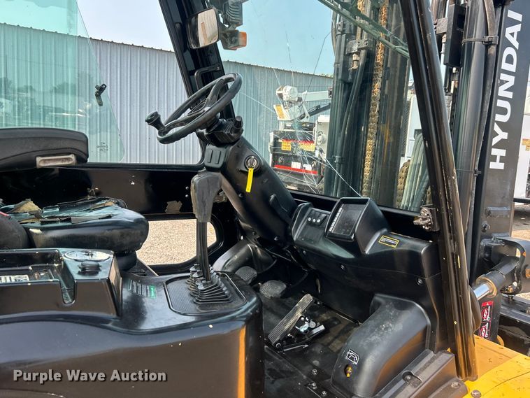 image for item EG0873 2017 Hyundai 50DA-9F forklift